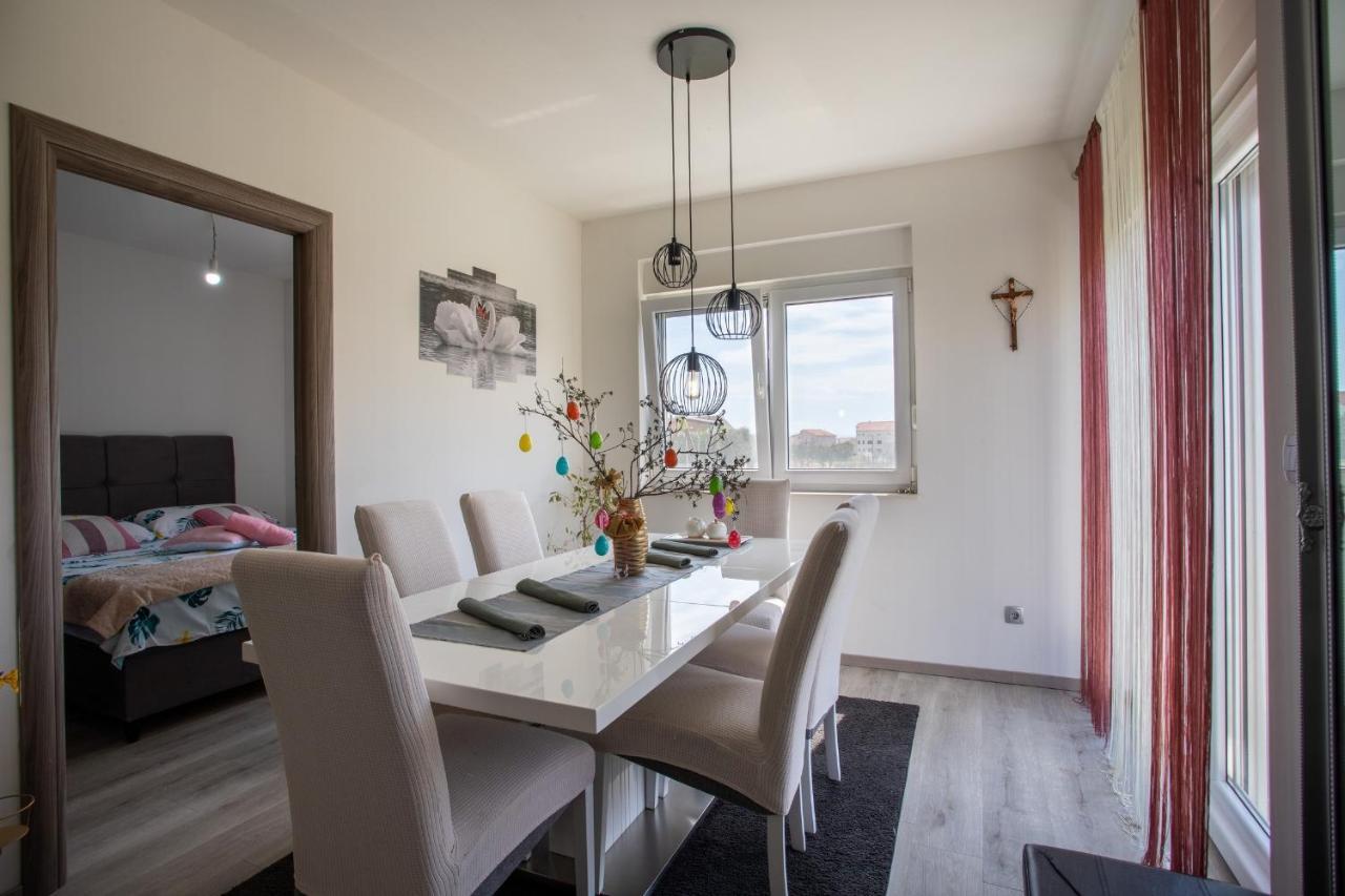 Apartman Nikol Kastela Exterior photo