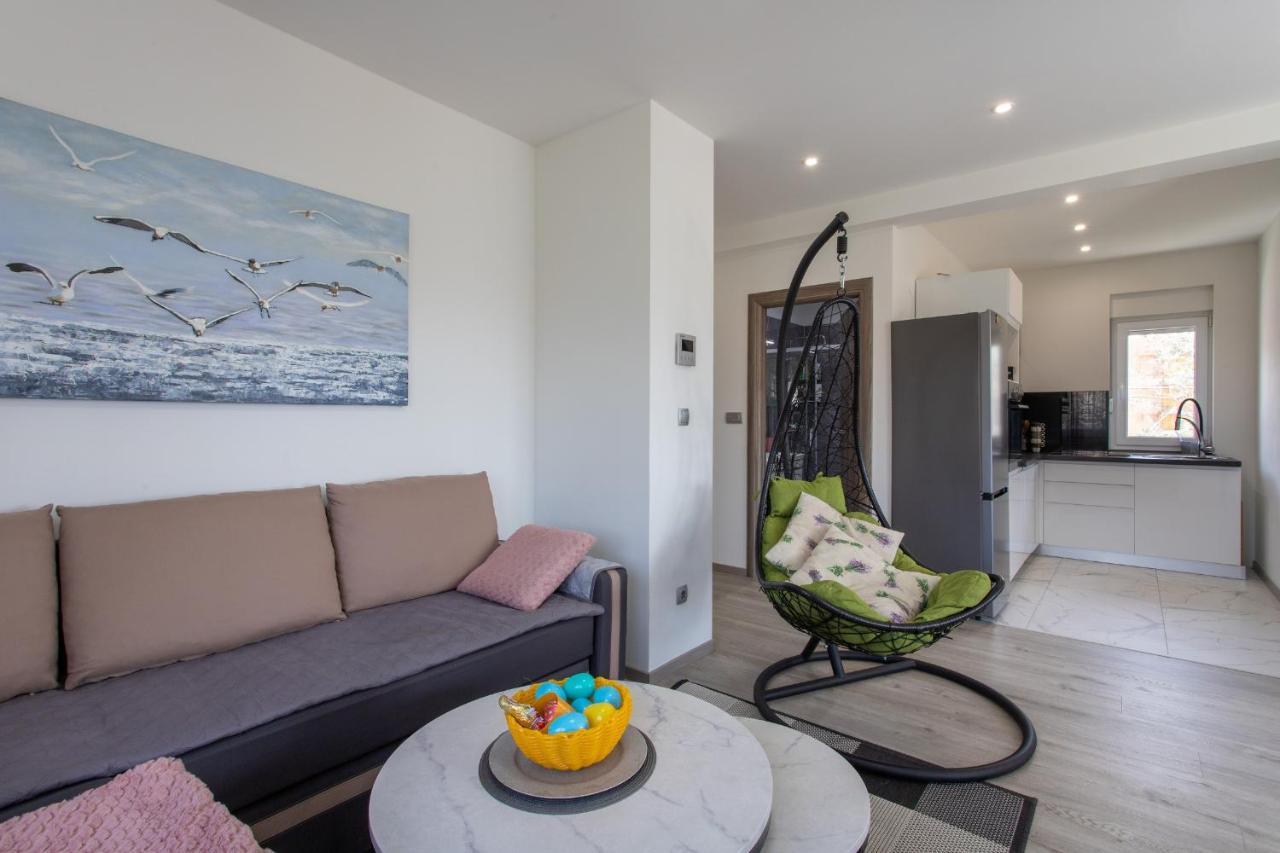 Apartman Nikol Kastela Exterior photo