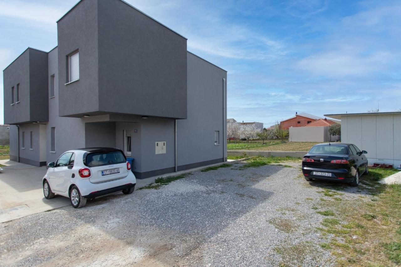Apartman Nikol Kastela Exterior photo