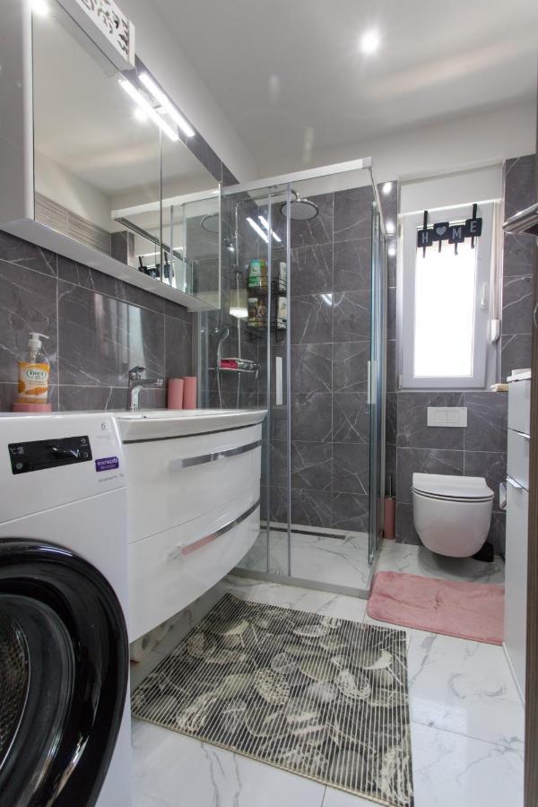 Apartman Nikol Kastela Exterior photo